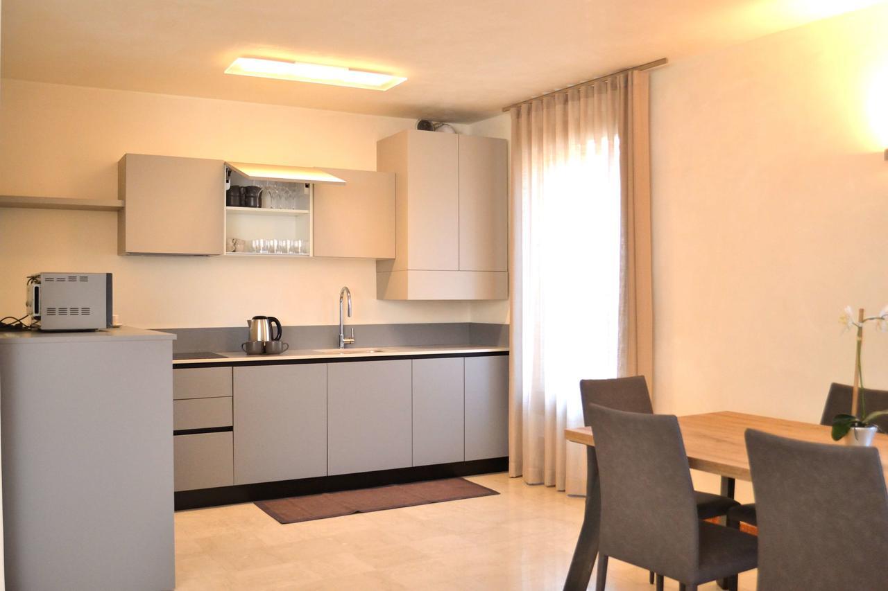 Portico Oscuro Deluxe Apartment - Centro Citta Treviso Exterior photo
